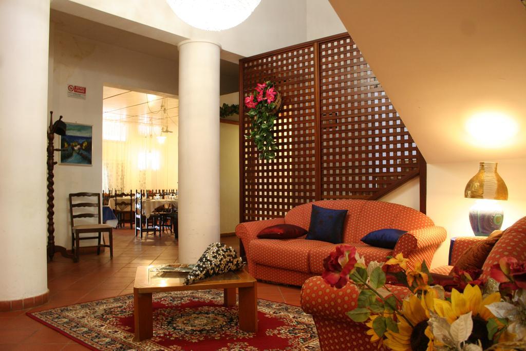 Hotel 5 Terre Nel Sole دييفا مارينا المظهر الخارجي الصورة